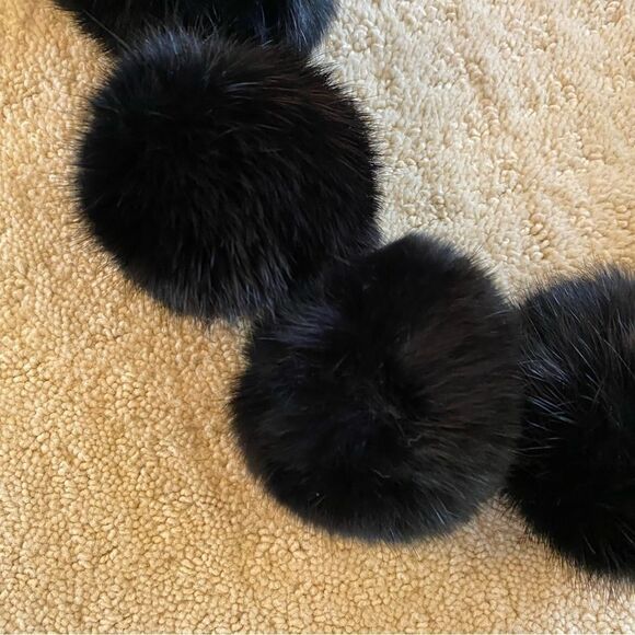 Faux fur balls winter “scarf” - Picture 3 of 4
